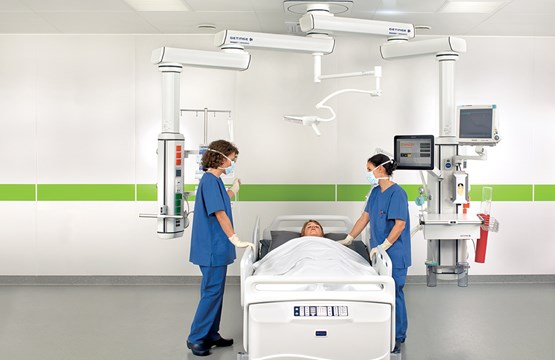 Plafonski stativi za intezivnu negu u bolničkoj sobi